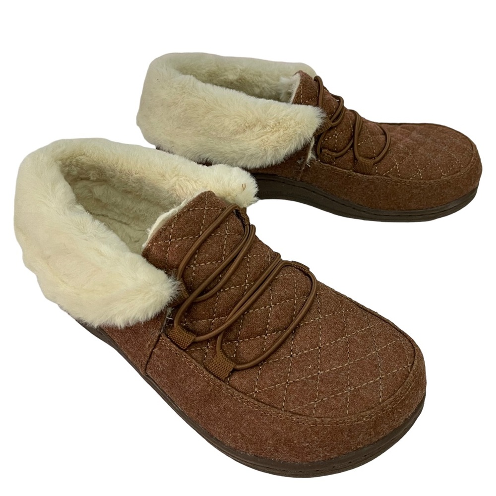 VIONIC BELIEVE QUILTED BROWN FLANNEL SHEARLING LINED SLIPPER SIZE 5